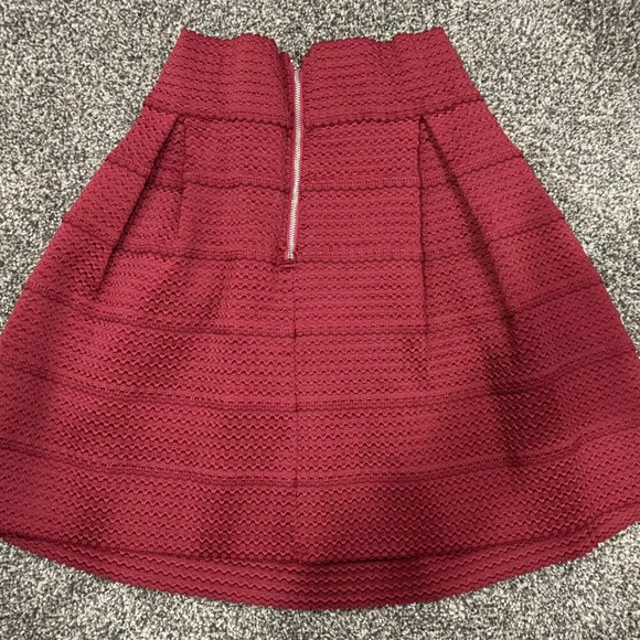 Skirt - Burgundy - Picture 2 of 8